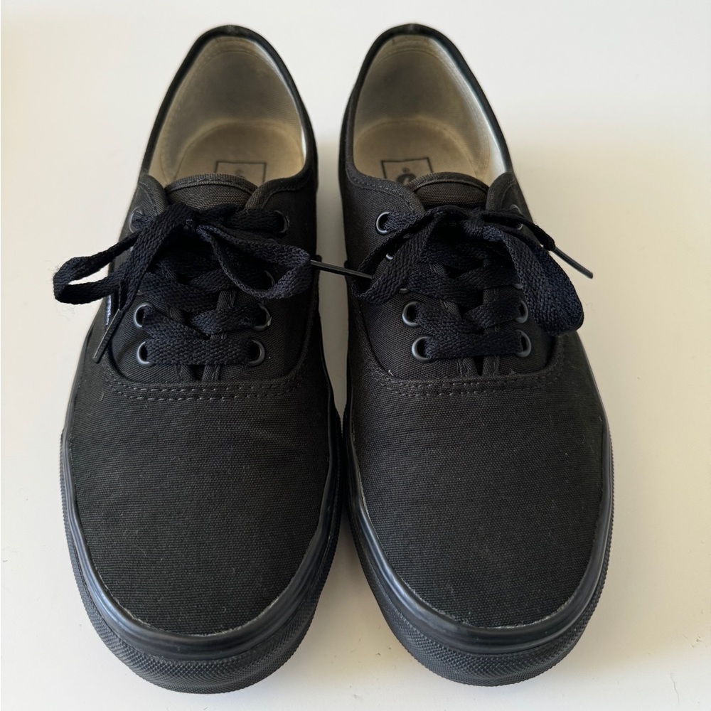 Vans Men’s 7.5 in Black